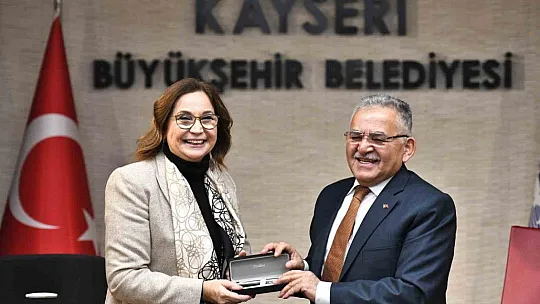 Büyükkılıç: Kayserimiz, belki İstanbul'dan bakınca taşra olarak gözüküyor!