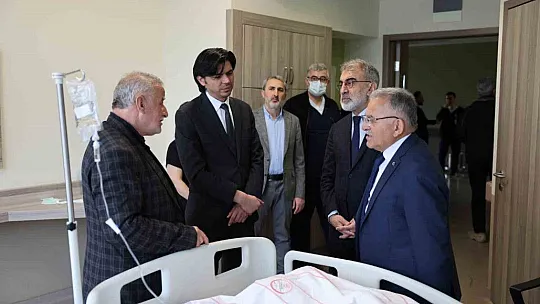 Büyükkılıç ve Yıldız'dan Depremzedelere Ziyaret