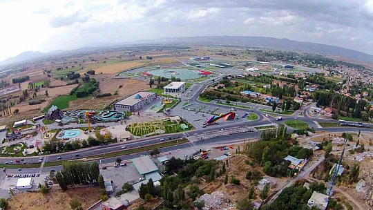 Anadolu Harikalar Diyarında Spor Tesisleri Hizmet Veriyor!