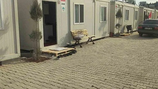 Kayseri'den Deprem bölgesine 2 konteyner mutfak ve 1 konteyner yatakhane