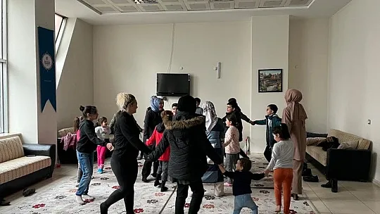 Depremzede çocuklara psikolojik destek