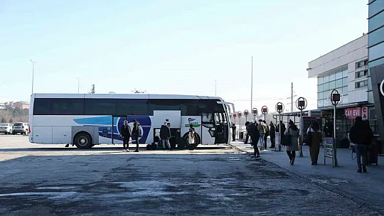 Depremzedelere ücretsiz şehirlerarası ulaşım