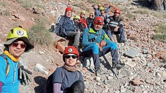 Dağcılar her hafta sonu zirveye tırmanacak