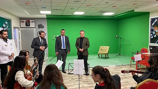 Büyükşehir'in 'Değer Gençlik' Seminerine Kaymakam Karacan konuk oldu