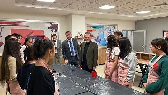 Büyükşehir'in 'Değer Gençlik' Seminerine Kaymakam Karacan konuk oldu