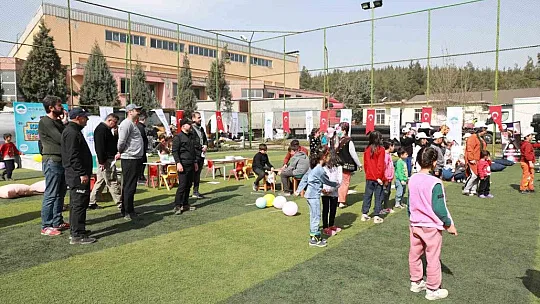 Kayseri Mahallesi Etkinliğine Cumhurbaşkanı Tatar katıldı