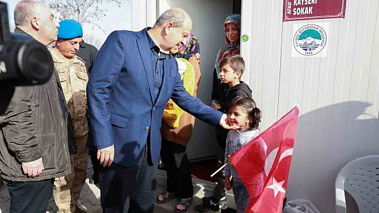 Kayseri Mahallesi Etkinliğine Cumhurbaşkanı Tatar katıldı