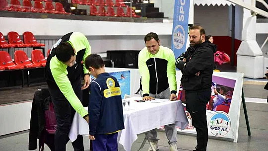Yetenek testine 220 çocuk katıldı