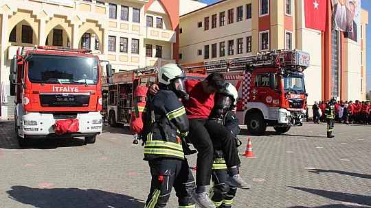 Gerçeğini aratmadı