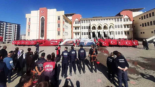 Gerçeğini aratmadı