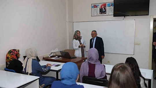 Ücretsiz 6 farklı dil kursu