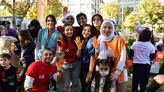 Lösemili çocuklar doyasıya eğlendi