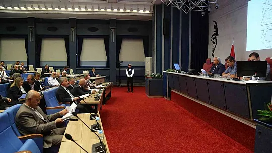 İlçe Belediyelerinin ek bütçe talebi oy çokluğu ile geçti!