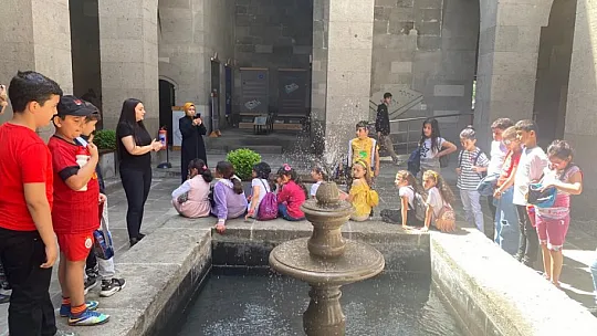 Orası ziyaretçi akınına uğradı