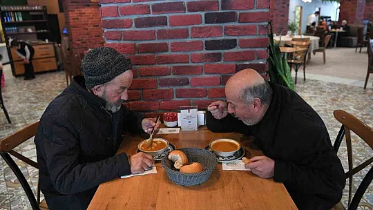 Belediye salonları ve tesisleri vatandaşlara açıldı...