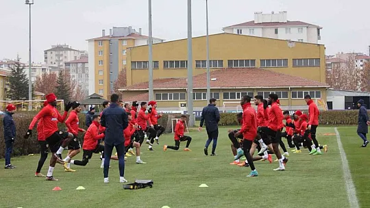 Çağdaş Atan: Kamp döneminde fiziksel anlamda istediğimiz verimi aldık