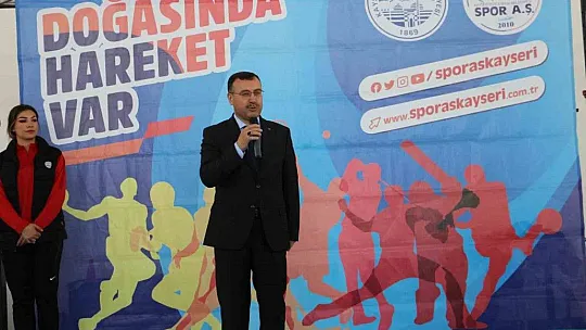 Ceza İnfaz Kurumu'nda anne yanında kalan çocuklar unutulmadı...