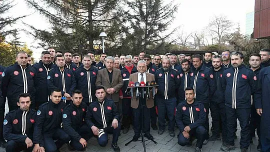 Üstün fedakârlık madalyası aldılar...