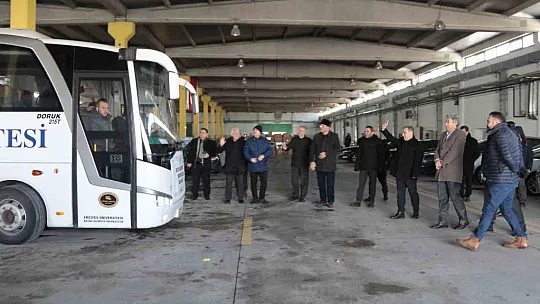 Deprem bölgesine ERÜ'den sağlık ekibi gönderilmeye devam ediyor
