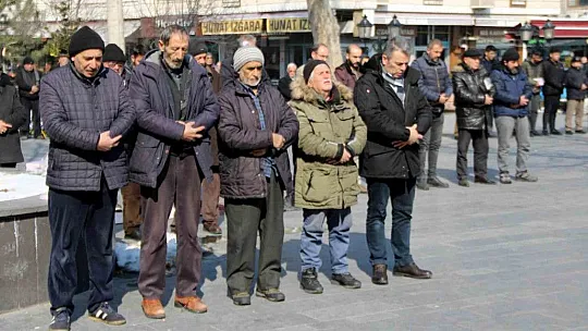 Kayseri'de gıyabi cenaze namazı kılındı