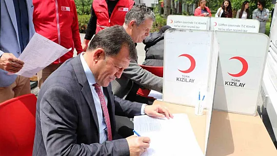 Depremzedeler bağış yaptı...
