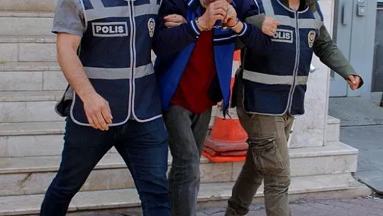 Derin dondurucudan, bazadan, havalandırma boşluğunda, özel bölmede ve tünelde suçlu çıktı