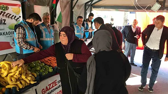 İlçede örnek davranış! Filistinli çocukların yaralarını sarmak için...