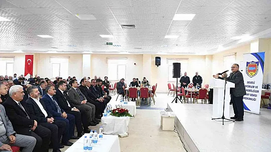 Develi'de Plaka Töreni