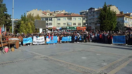 Develi ve Tomarza'da 'Cumhuriyet' coşkusu