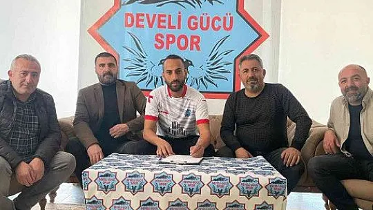 Develigücü'nde 15 futbolcu gitti, 12 futbolcu geldi
