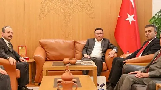 Develililer Derneği Vali Çiçek'i ziyaret etti