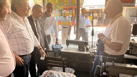 Esnaf: AK Partili vekilin ziyareti öncesi beni belediyeden arıyorlar, aman bir şey deme diye!