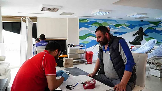 Kan bağışında bulundular...