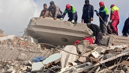 Erciyes A.Ş. ekibiyle Deprem Bölgesinde