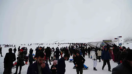 Erciyes'e hafta sonu bakın kaç kişi gitmiş?