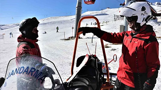 Erciyes'in görünmeyen kahramanları!