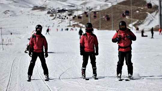 Erciyes'in görünmeyen kahramanları!