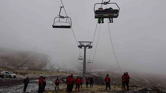 Erciyes'te Teleferikte mahsur kalanlar kurtarıldı! Nefes kesen anlar...