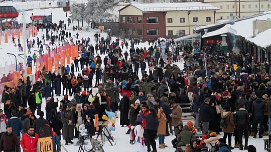 Erciyes'te sezona kar engeli
