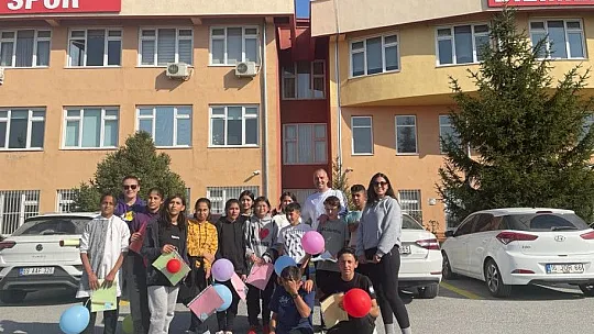 Erciyes Üniversitesi'nden Sivas'a uzanan Sevgi Köprüsü