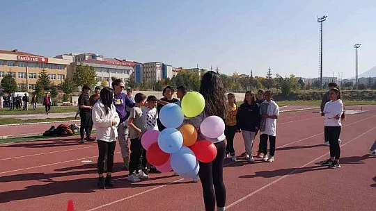 Erciyes Üniversitesi'nden Sivas'a uzanan Sevgi Köprüsü