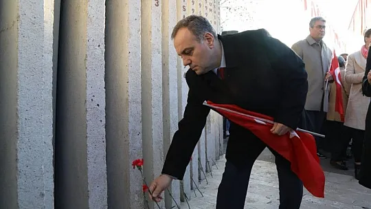 ERÜ, 17 Aralık şehitlerini andı