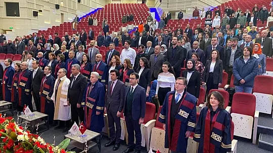 Rektör: Ne kadar öğünse azdır