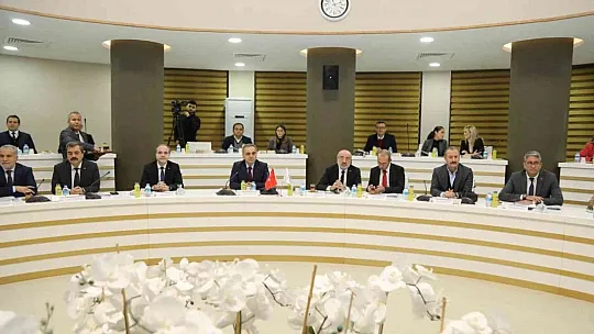 ERÜ'de ORA-KAF'23'ün Paydaş Üniversite Rektörleri Bilgilendirme Toplantısı gerçekleştirildi