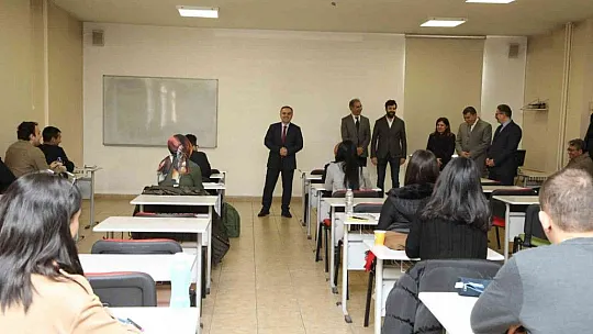 ERÜ Rektörü Altun, ERSEM'i ziyaret etti