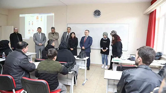 ERÜ Rektörü Altun, ERSEM'i ziyaret etti