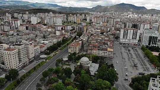 Boş evlerinize perde takın