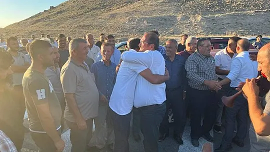 Özışık, Uzunlu'da çiftçilerle buluştu! Dikkat çeken Bayrampaşa'daki satılan arsa çıkışı