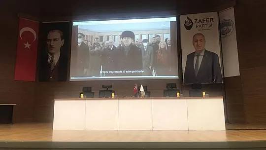 Zafer Partisi'nden, Belediyenin Erdoğan posteri şartına kıvrak çözüm!