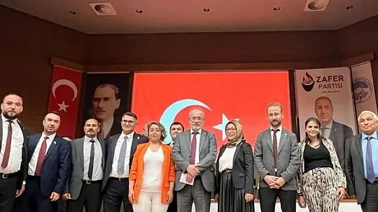 Zafer Partisi'nden, Belediyenin Erdoğan posteri şartına kıvrak çözüm!